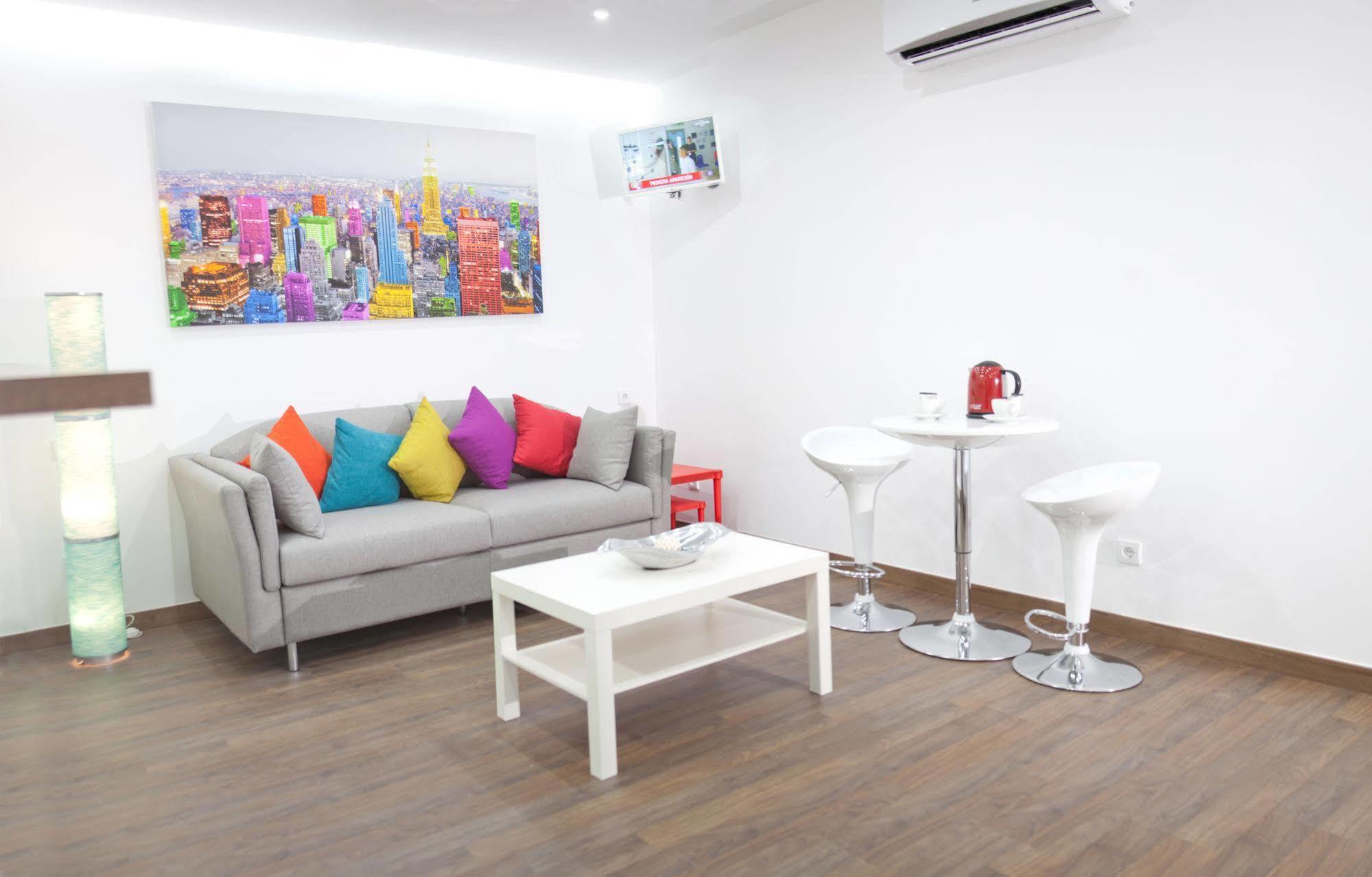 Color Suites Alicante Exterior foto